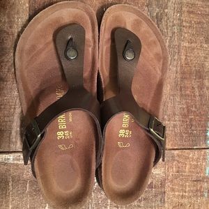 Excellent condition Birkenstock Gizeh Sandals